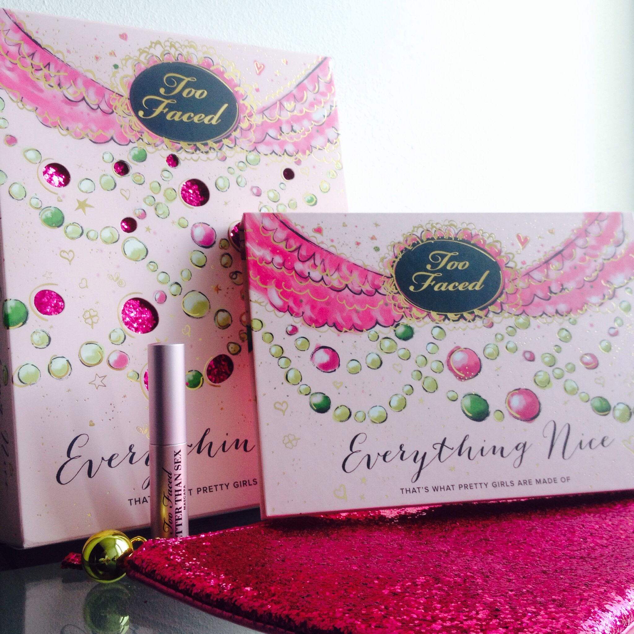 Everything Nice TOO FACED – « That´s what pretty Girls are Made Of » – LA  palette d'amour! Revue – Swatch et Makeup – C-Line's Box, image size:2048x2048