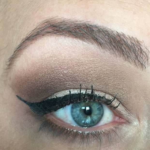 oeil maquille [1600x1200]