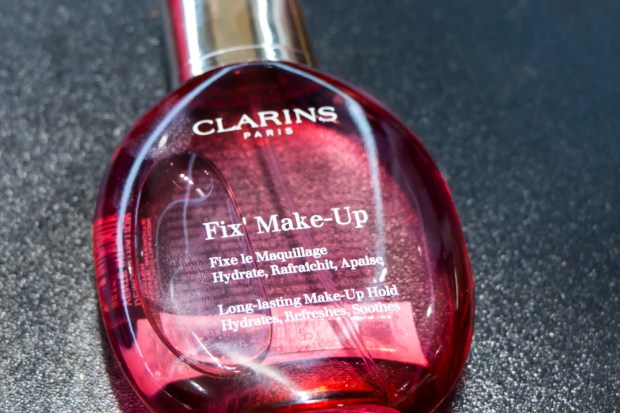 fix makeup clarins