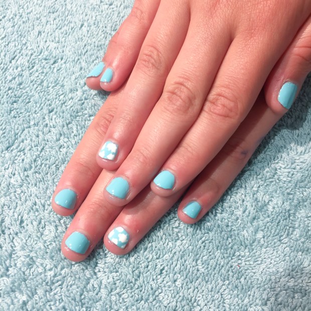 Clouds Nail art beauty week monoprix clinesbox-2