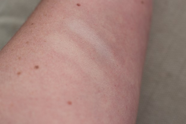 DUpe Vanilla Contour Kit ABH