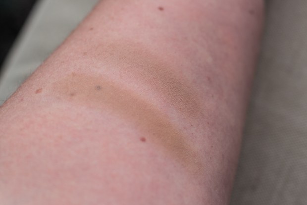 Dupe Fawn Contour Kit ABH