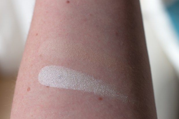 Highlighter Ultra Contour Palette Makeup Revolution