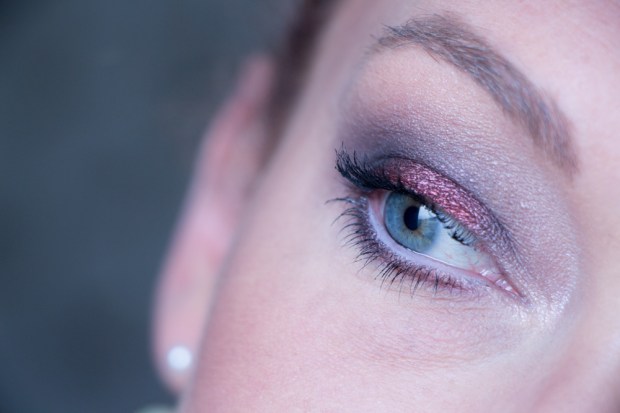 eye-makeup-look-144-ultimate-eyeshadow-palette-collection-2017