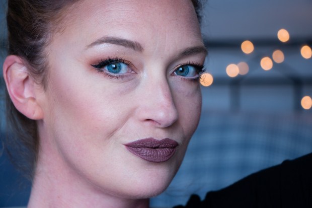 mac-cosmetic-collection-noel