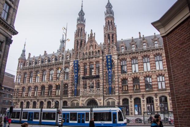 magna-plaza-amsterdam