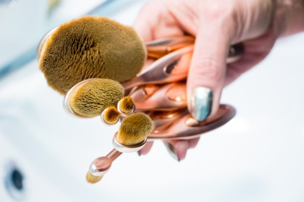 makeup-revolution-precision-brush-entire-collection