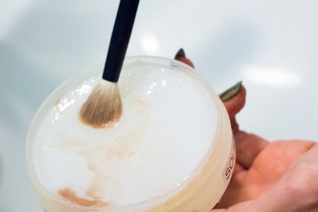 test-solid-brush-cleaner