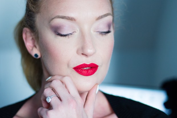 the-balm-meet-matte-nude-makeup