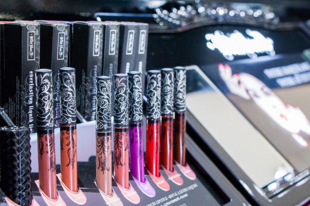 kat-von-d-everlasting-liquid-lipstick-outlow-sephora