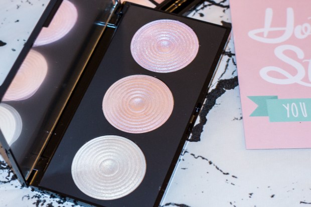 makeup-revolution-highlight-palette