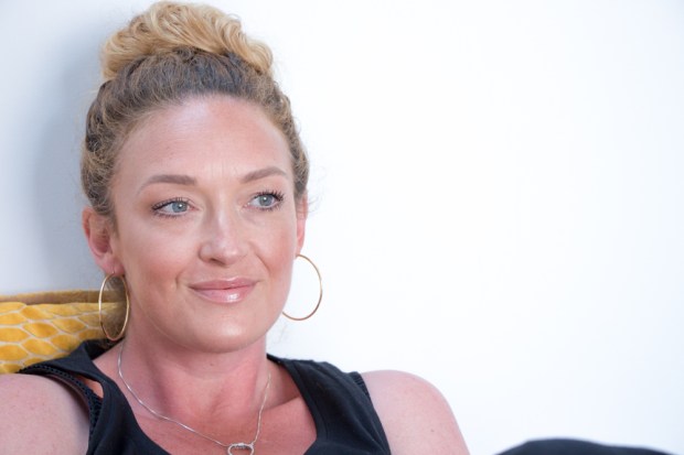 becca-opal-shimmering-skin-perfector-blogueuse-beaute