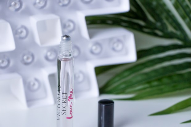victoria-s-secret-parfum-love-me-flacon-bille