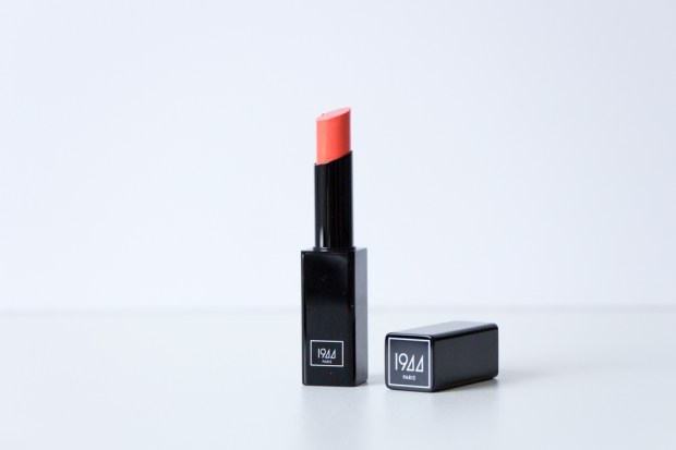 1944-paris-rouges-a-levres-brillants-camille