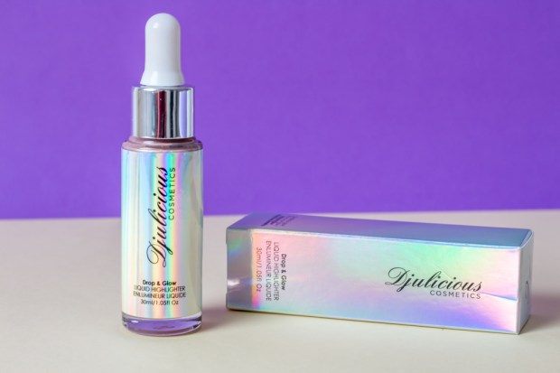 drop-and-glow-highlighter-djulicious-cosmetics-unicorn-love