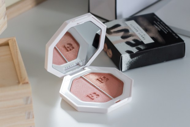 fenty-beauty-by-rihanna-highlighter