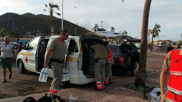 ouragan-irma-arrivee-secours-saint-martin