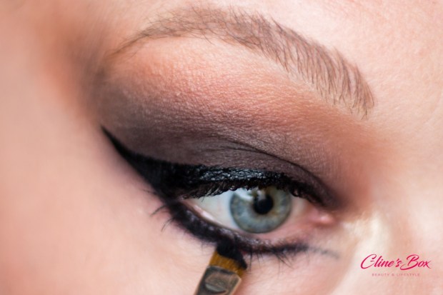 makeup-halloween-tutoriel-cat-eye-nudestix