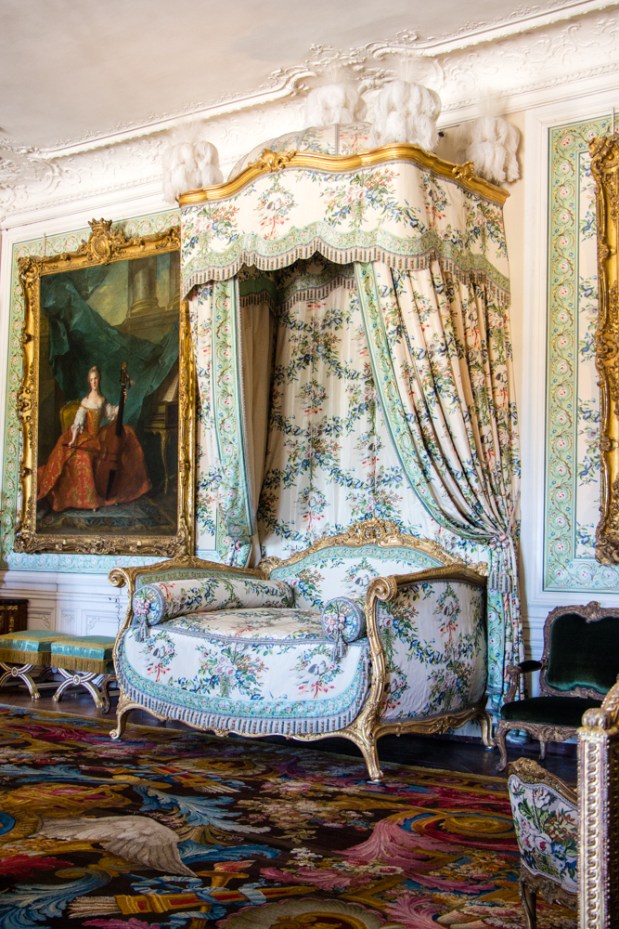 Chateau-Versailles-Chambre-d-Adelaide