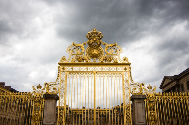 chateau-versailles-entree-grilles