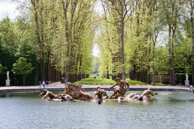 Chateau-Versailles-Jardins-Acces