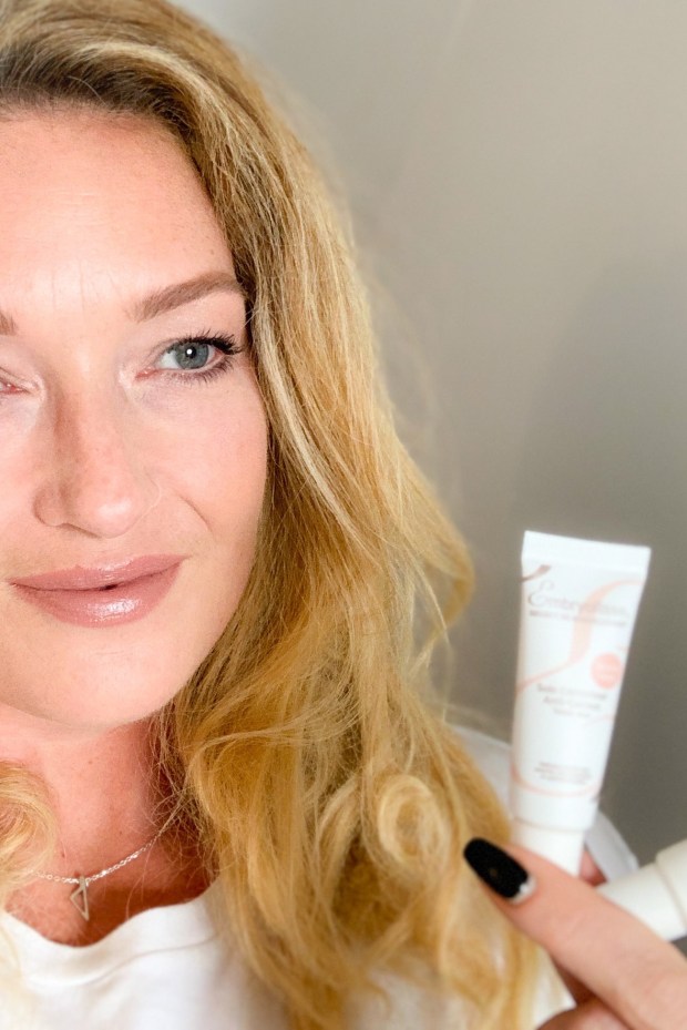 Revue avis et tutoriel du nouveau soin correcteur anti cernes embryolisse