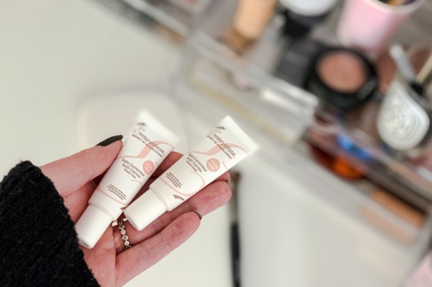 avis et test du soin correcteur anti cernes embryolisse