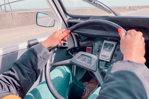 conduire une 2cv en normandie