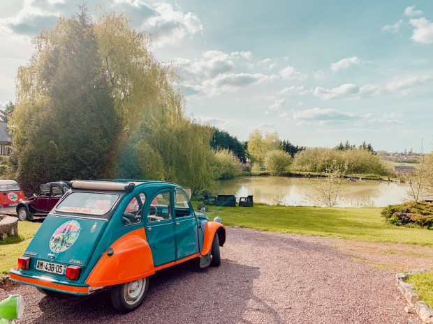 Visite du Domaine de Geufosses avec les Balades en 2CV