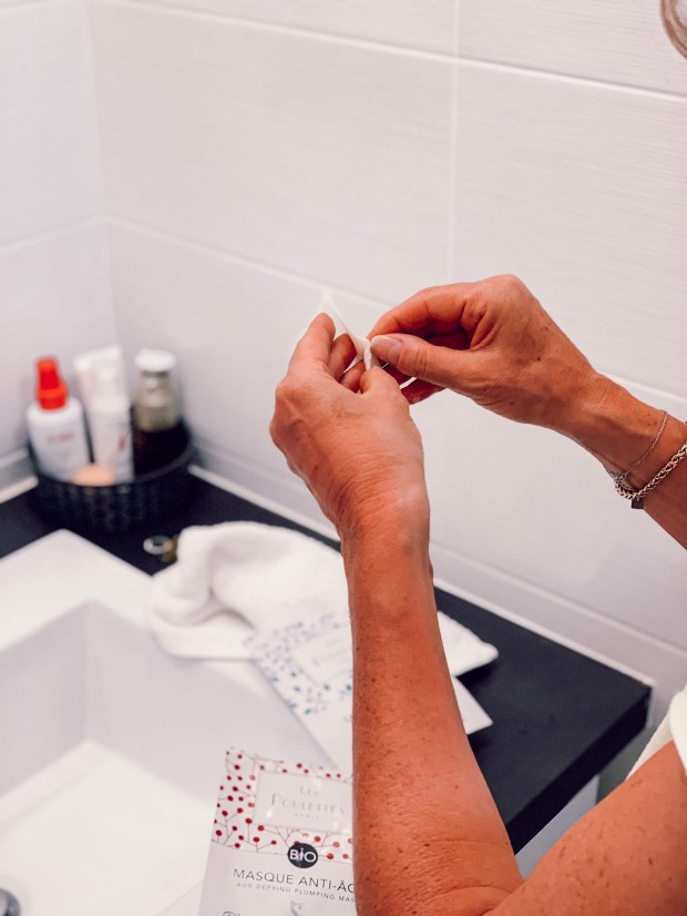 Comment appliquer le nouveau masque tissu visage BIO Les Poulettes Paris