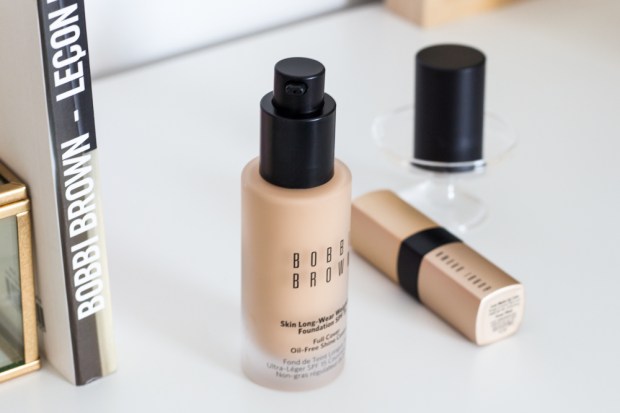 Avis sur le fond de teint skin long wear weightless Bobbi Brown