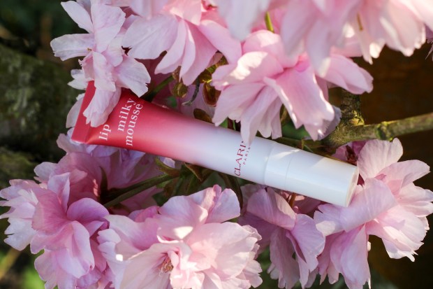 Lip Milky Mousse Clarins pour des lèvres colorées et hydratées